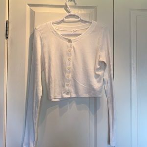 White aritzia long sleeve🤍